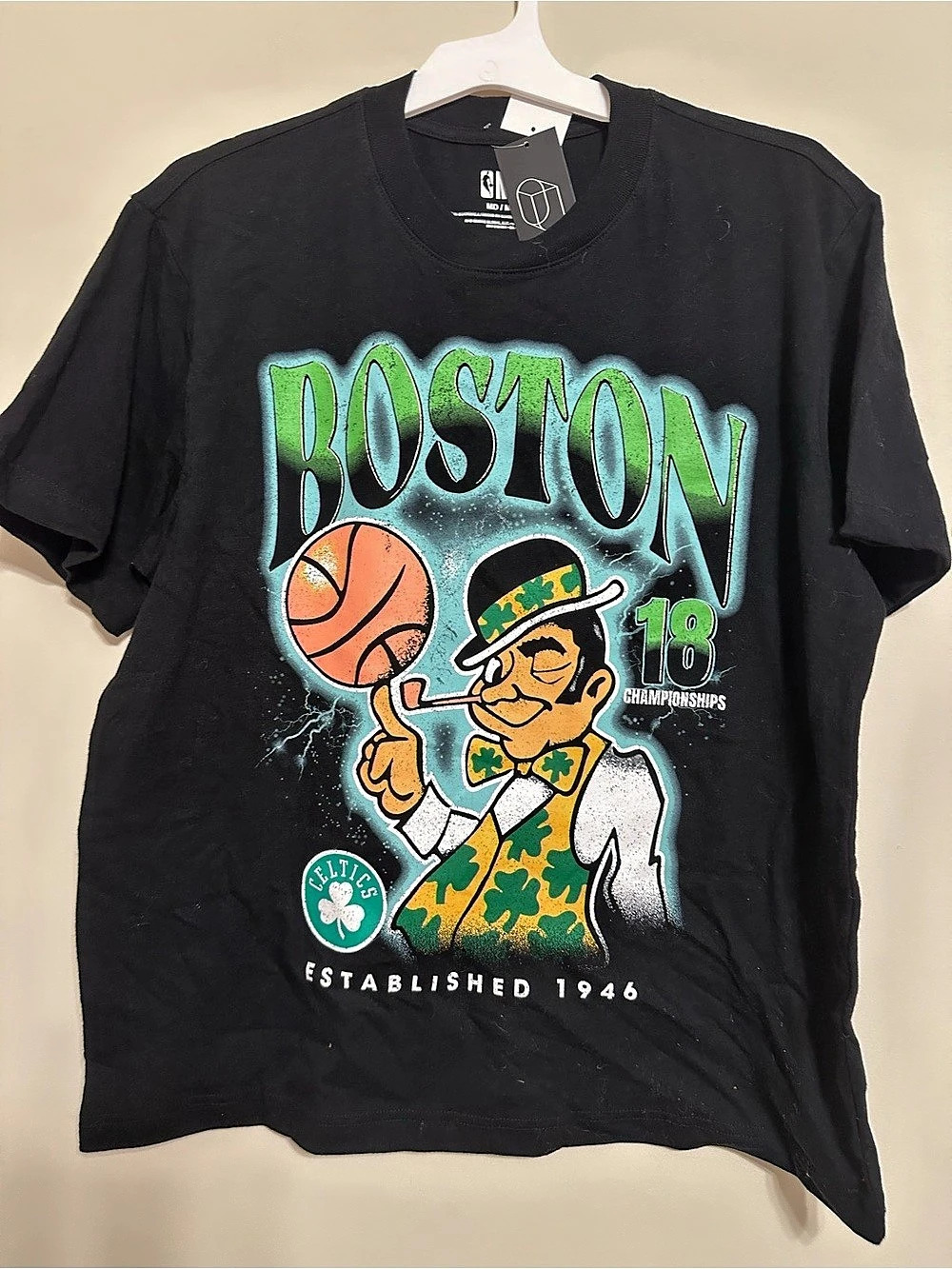 NBA Boston Celtics 18 Championships Lucky the Leprechaun T-Shirt Black Medium
